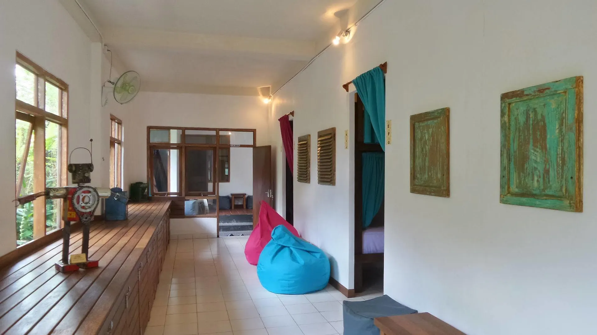 Friendly House Bali Hostel Ubud 0*,  Indonézia